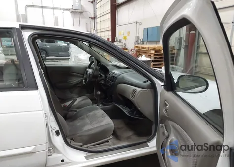 2005 Nissan Sentra 1.8 from USA, damaged, VIN 3N1CB51D55L561829